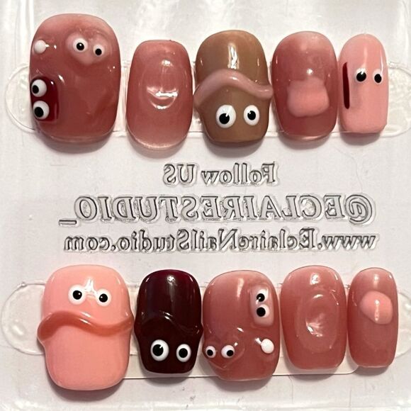 Eclaire Studio Handmade Cute Pink and Brown Cartoon Press On Nail Set Size Small - Picture 1 of 5